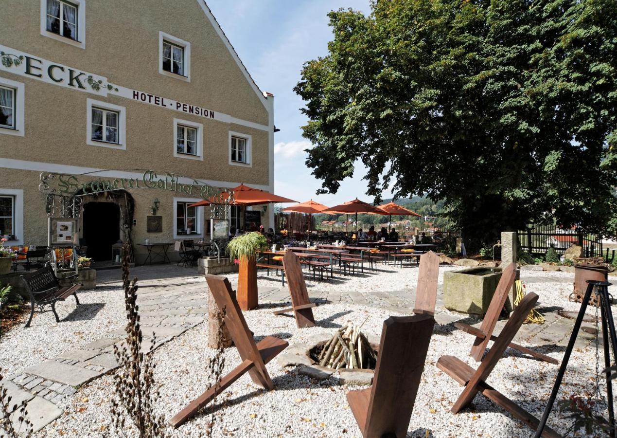 Brauerei-Gasthof Eck Hotell Böbrach Exteriör bild